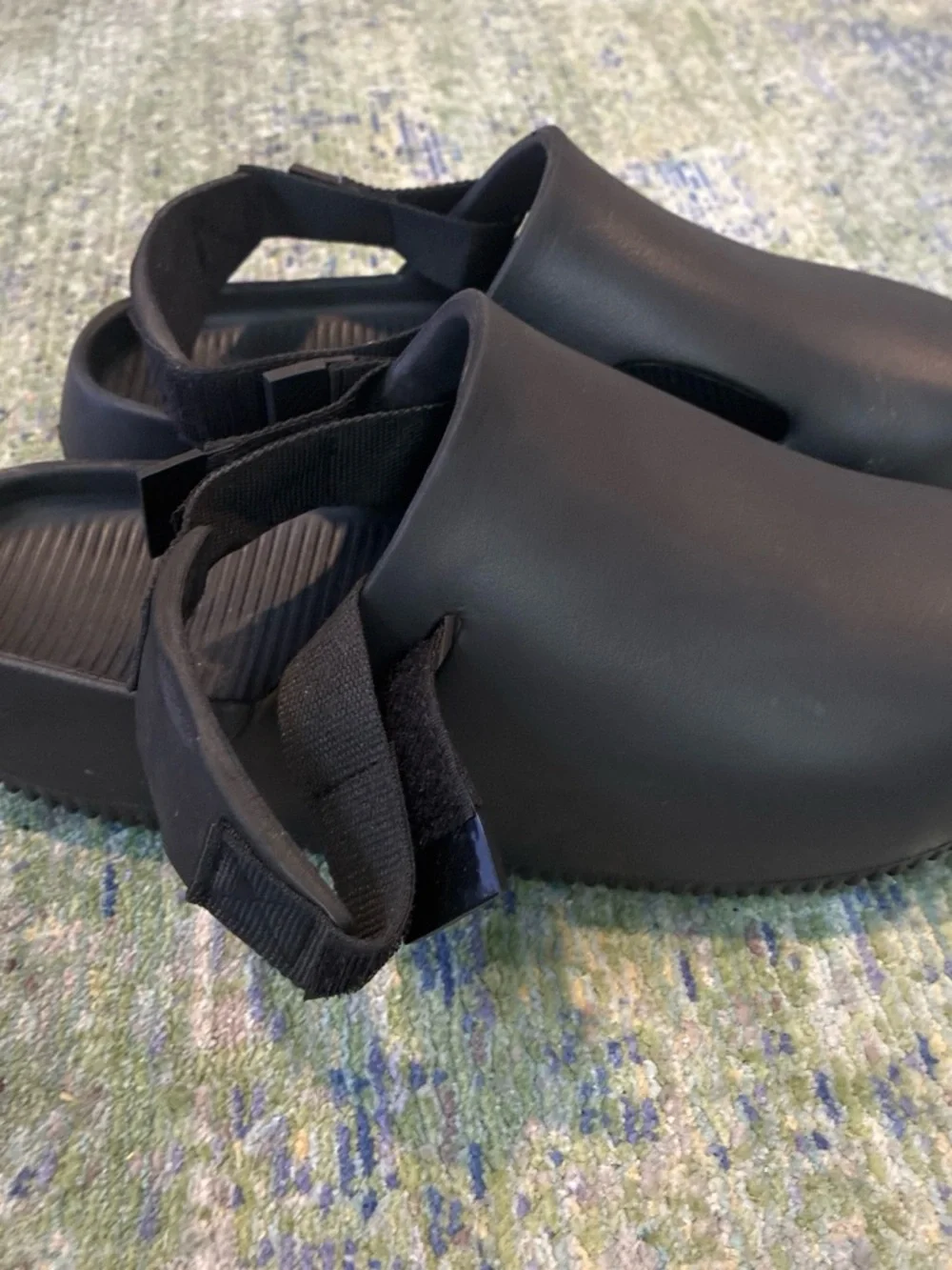 Women’s Black Slip-On Slingback Clog
